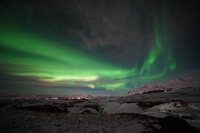 Northern Lights In luxury off-road SUV with Photos and Treats - Price and value: what $1,520 per group buys you