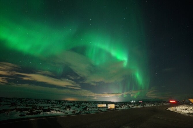 Northern Lights In luxury off-road SUV with Photos and Treats - Luxury off-road SUV with pickup: comfort that actually helps