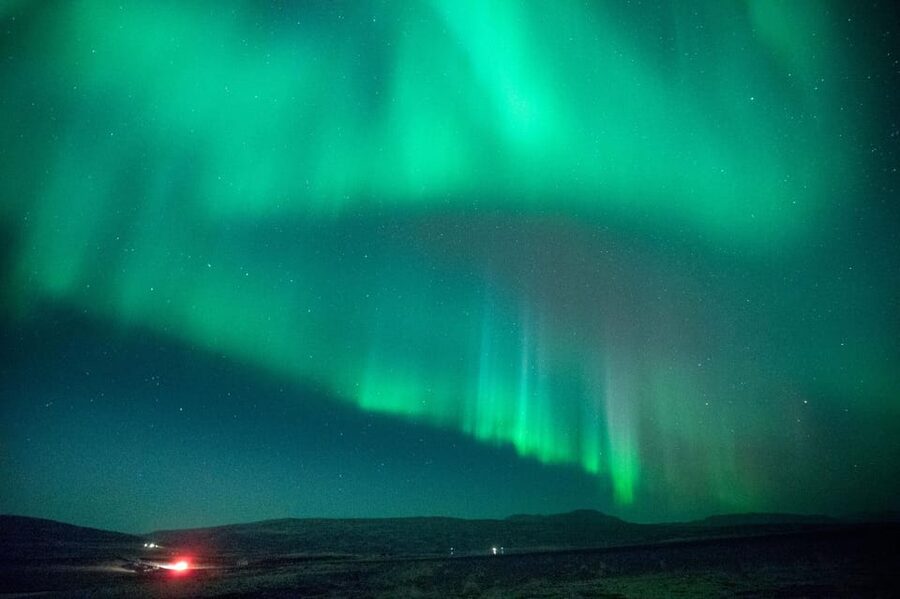 Northern Lights in Mini Bus, Photos, Hot Cocoa and Pastries - Price and Value: Is $124 Reasonable for This Experience?