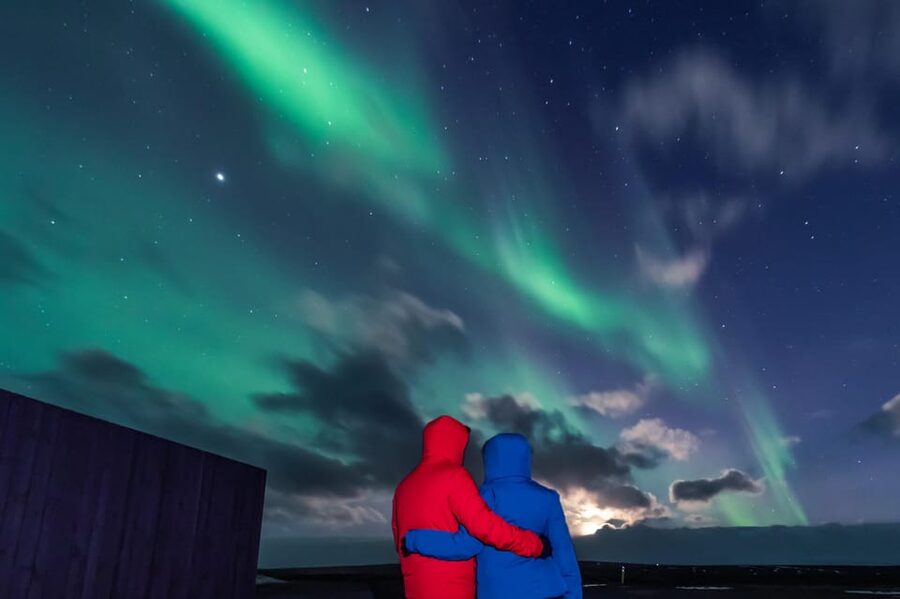 Northern Lights in Mini Bus, Photos, Hot Cocoa and Pastries - Practical Expectations: When You Should Keep Your Hopes Real