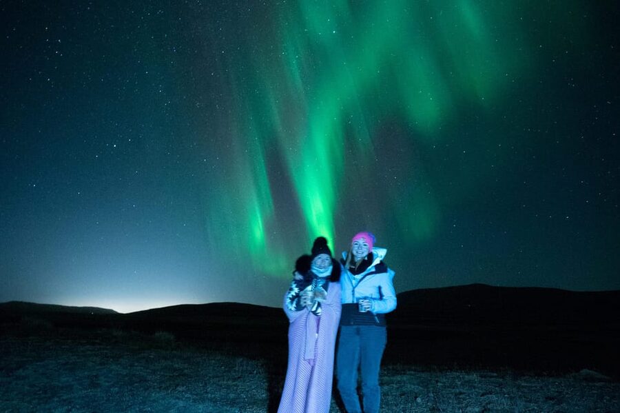 Northern Lights in Mini Bus, Photos, Hot Cocoa and Pastries - The Mini Bus Ride Out of Reykjavik (And Why It Matters)