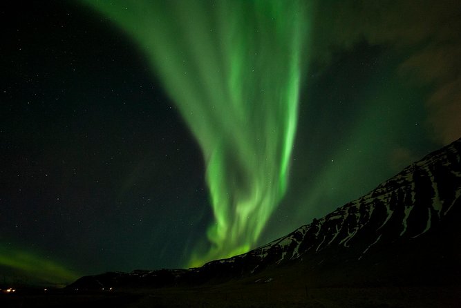 Northern Lights Small-Group Tour From Reykjavik with Hot Drink - Hunting in the Dark Countryside, What Your Main Stop Feels Like
