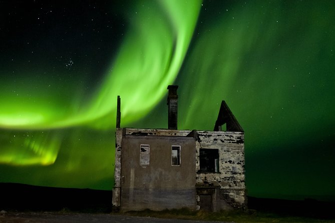 Northern Lights Small-Group Tour with Hot Chocolate & Photos - The viewing spots: plan, wait, then adjust