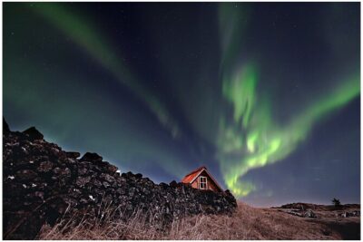 Northern Lights Small-Group Tour with Hot Chocolate & Photos