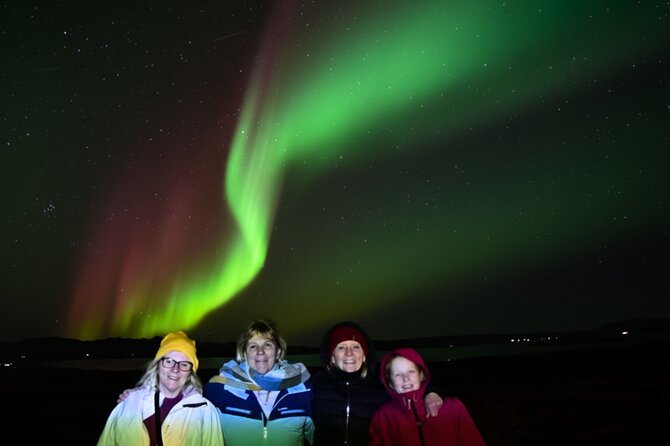 Northern Lights Tour: Cozy Night Adventure with Hot Chocolate - Price and Group Size: Is This Worth $81.80?