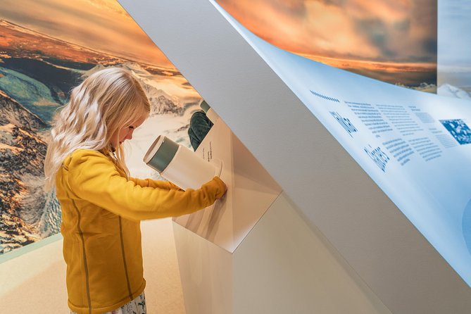 Perlan - Wonders of Iceland Experience - Aurora planetarium plus 360° deck: where to fit Northern Lights into your day
