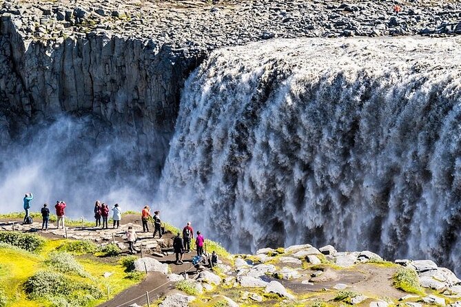 Premium 4x4 Diamond Circle Tour - Stop 7: Vatnajokull National Park, the scale of Europe’s largest ice cap