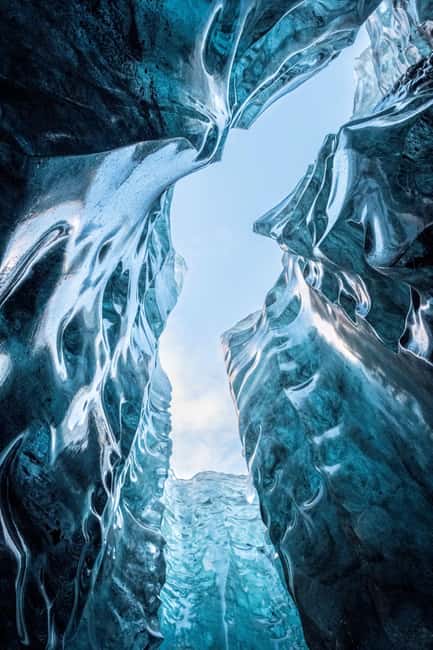 Premium Blue Ice Cave Tour - hot soup & hot drink incl. - The super jeep transfer: why the 4x4 ride matters