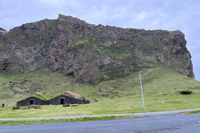 PRIVATE 2-Hours Tour - Westman Islands with a local in a BMW X5 - Who this tour is for, and who should skip it