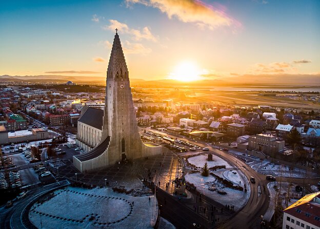 Private 3 Hours Tour with Airport Transfer in Reykjavik - Timing reality check: Keflavik pickup, weather, and winter daylight
