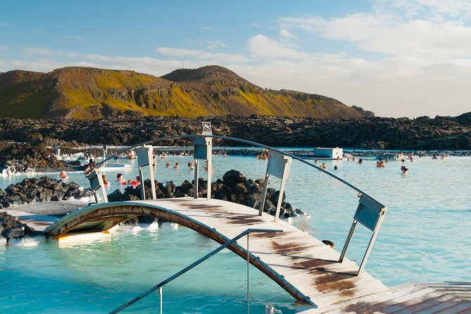 Private Airport Transfer with Blue Lagoon - Admission included - Private pickup in an air-conditioned ride (this is where the value lives)
