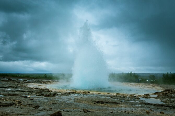 Private Classic Golden Circle Tour - Thingvellir National Park: Icelands drifting plates and a parliament story