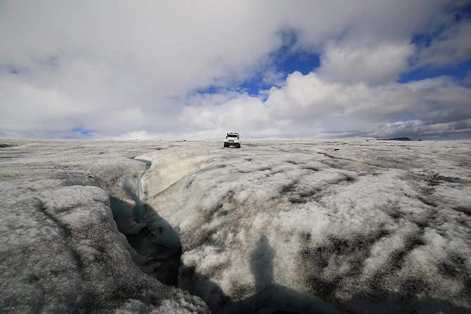 Private Golden Circle Tour by Superjeep from Reykjavik - Pickup in Reykjavik at 8:30, then straight into the action