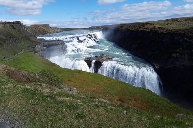 Private Golden Circle Tour from Reykjavik - Geysir Valley: Watching Strokkur Like a Show, But With Science