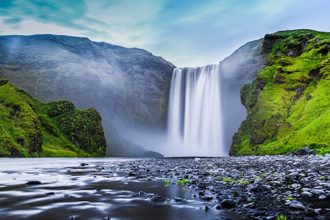 Private Jeep Tour - Golden Circle and South Coast Combo - Dyrholaey and Reynisfjara: black sand with serious scenery