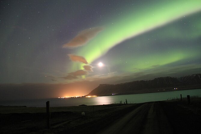 Private Northern Lights Tour from Reykjavik - Weather and the full moon: the main drawback you should plan for