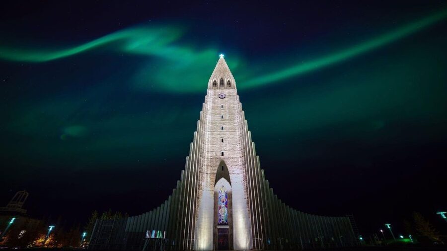 Private Northern Lights Tour - Your 5-hour plan: pickup, sightseeing, then the aurora hunt
