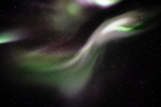 Private Northern lights with photographs - Reykjavik pickup and the 8:30 pm start, minus the stress