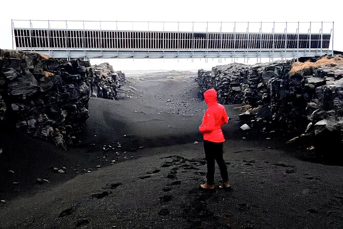 Private Reykjanes Peninsula Guided Tour - Seltun and Gunnuhver, geothermal activity explained on the ground