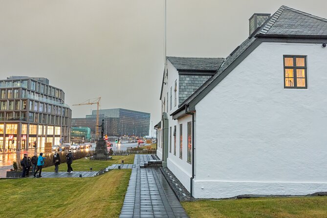 Private Reykjavik City and Architecture Walking Tour - Skólavörðustígur, the rainbow road: street architecture and shop windows