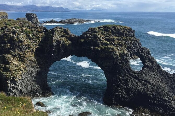 Private Snæfellsnes Peninsula day tour with 6+ Attractions - The guide factor: companion energy, not just directions