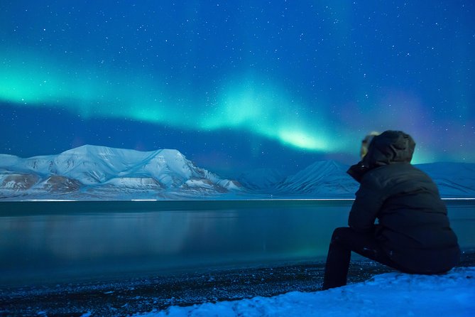 Private Super Jeep Northern lights hunt from Reykjavik - The Two Big Secrets: Dark Skies and a Guide Who Reads Conditions