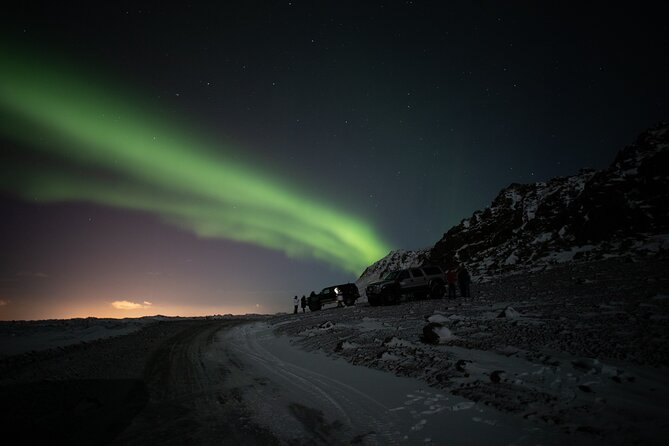 Private tour / Aurora Hunt - Northern Lights Super Jeep Tour - Price and value for a group of up to four