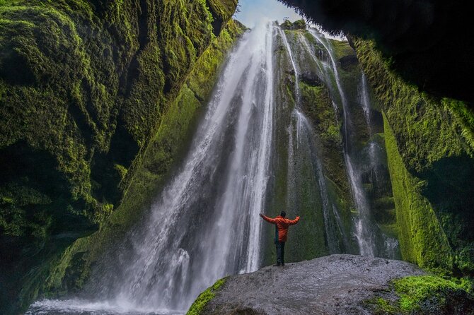 Private Tour: South Coast of Iceland by SUV or Van from Reykjavik - Urridafoss and Skógafoss: waterfalls with different personalities