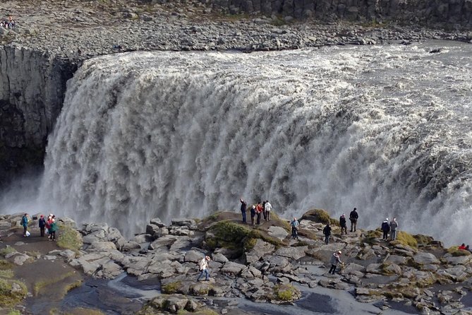 Private Tour Tailor Made Tour from Akureyri e.g Lake Myvatn, Godafoss, Dettifoss - Drive time and staying comfortable for 8 hours