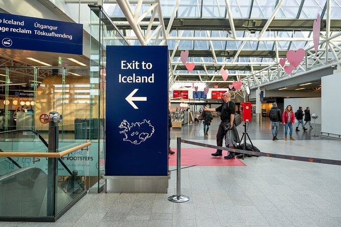 Private Transfer from/to Keflavik Airport (KEF) - Included perks that matter more than they sound