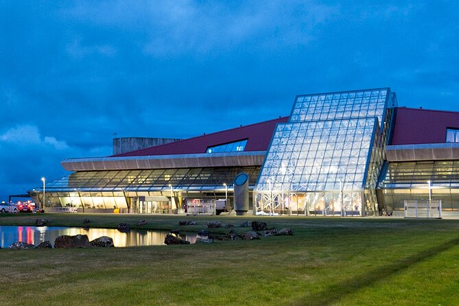 Private Transfer Reykjavik to Keflavik Airport - Pickup in Reykjavik That Fits Your Actual Day
