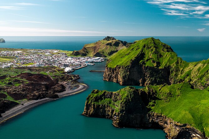 Puffin and Volcano Tour with Ebbi - Meet Ebbi: the local guide who makes the island personal