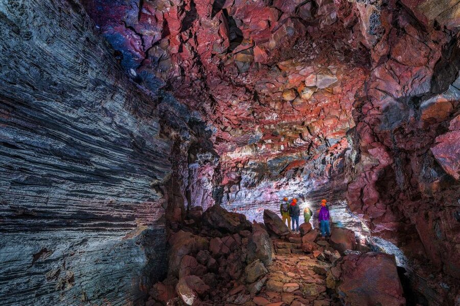 Raufarhólshellir: Lava Falls Adventure Tour - Trekking 1.3 kilometers inside the dark, with a guide you can trust