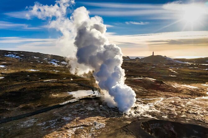 Reykjanes Explorer: Airport Transfer with Sightseeing Adventure - Stop 2: Stampar pass-by, a look at volcanic fissures on the coast