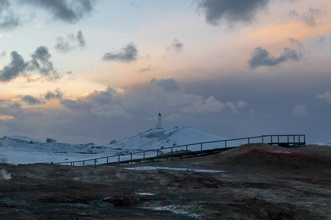 Reykjanes Peninsula Private tour Iceland - Kleifarvatn Lake cliff views you cannot replicate