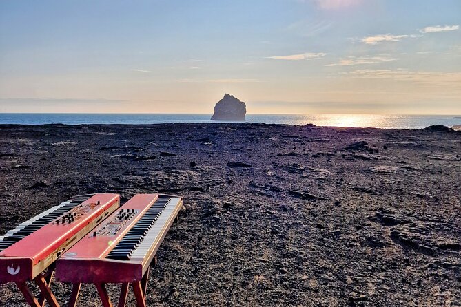 Reykjanes Peninsula Private tour Iceland - Reykjanes Lighthouse, the North Atlantic views, and a fun extra