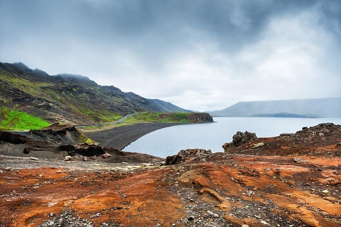 Reykjanes Peninsula Tour - Stop 5 at Gunnuhver hot springs: the steam field that looks like it’s moving