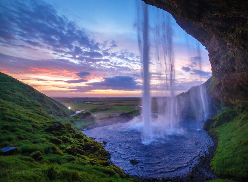 Reykjavík: 2-Day Tour with Icebergs, Glaciers & Waterfalls - Fjadrargljúfur Canyon Viewpoints: A Final Change of Pace