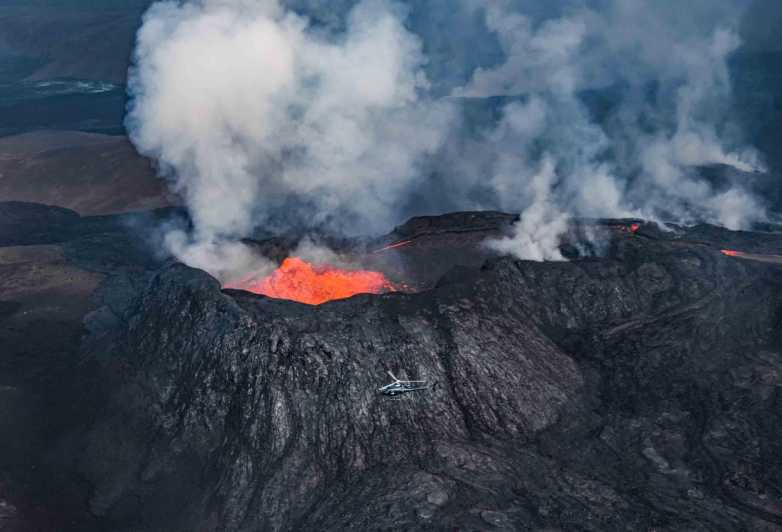Reykjavik: 45-Minute Volcano Sightseeing Helicopter Tour - From Reykjavik Domestic Airport, you start fast, not lost