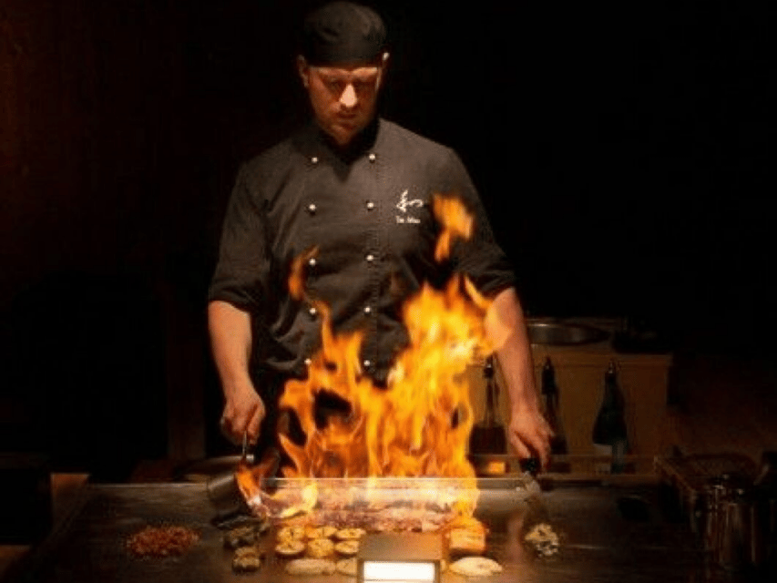 Reykjavík: 7-Course Teppanyaki Tasting Menu with Fire Show - Welcome sake cocktail, then the fire show begins