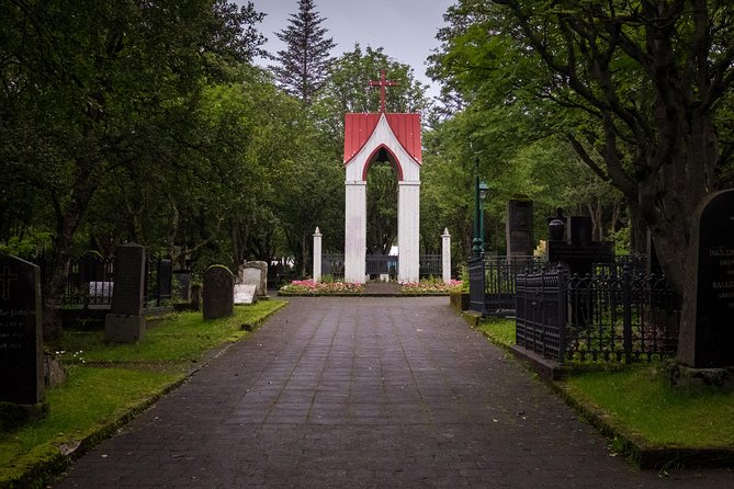 Reykjavik Folklore Walking Tour: Meet the Elves, Trolls & Ghosts of Iceland - Price and value for $55.63, including live entertainment