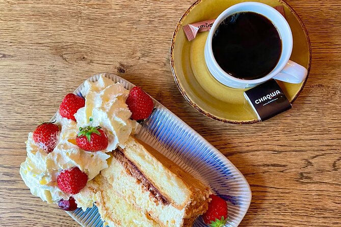 Reykjavik Food and Drink Adventure - Local Evening Experience - Pacing and group size, why max 14 matters on a tasting walk