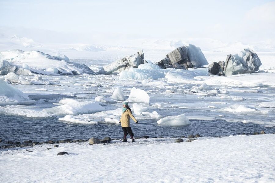 Reykjavik: Glacier Lagoon Boat Ride & Diamond Beach Day Tour - Southern Iceland in One Go: What the Day Feels Like