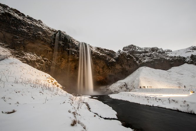 Reykjavik: Glacier Lagoon, Diamond Beach & South Coast Day Tour - Guides and weather: how the day adapts when Iceland does