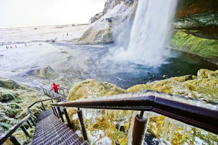 Reykjavik: Glacier Lagoon, Diamond & Black Beach 冰岛冰河湖中文一日团 - Key moments that make this tour work