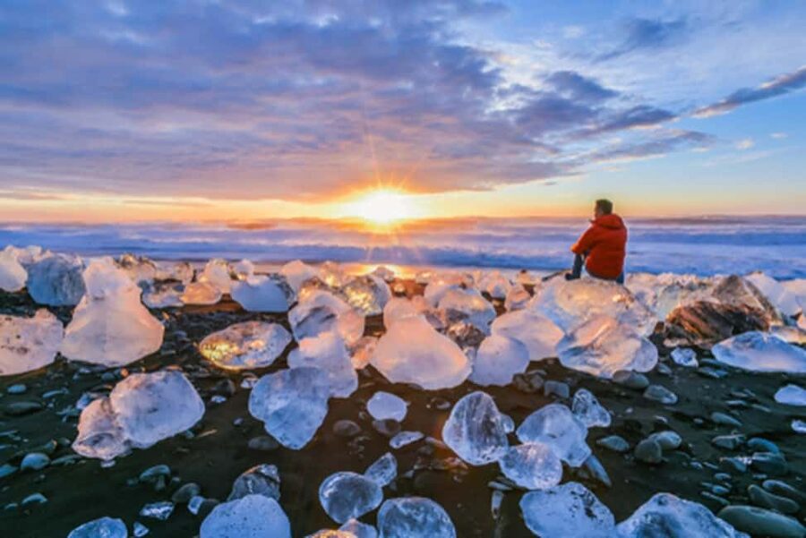 Reykjavik: Glacier Lagoon, Diamond & Black Beach 冰岛冰河湖中文一日团 - Why this winter day trip feels so complete