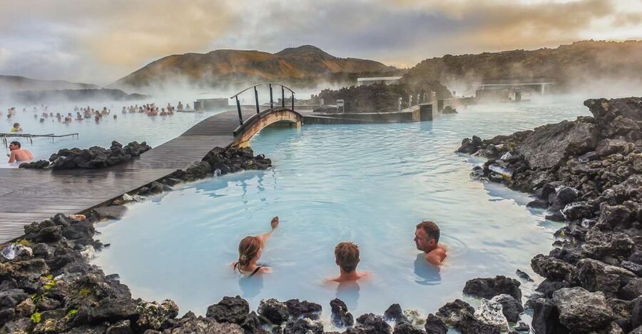 Reykjavík: Golden Circle, Blue Lagoon & Northern Lights Tour - Thingvellir National Park: Iceland’s Rift Valley and UNESCO Time