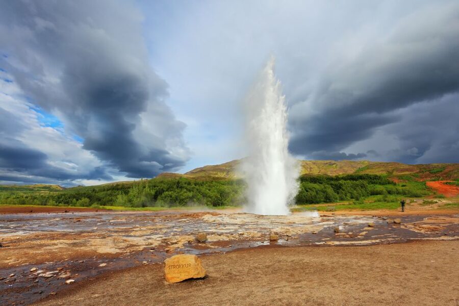 Reykjavik: Golden Circle Day Tour with optional Blue Lagoon - Thermal baths and Blue Lagoon option: your long soak reset