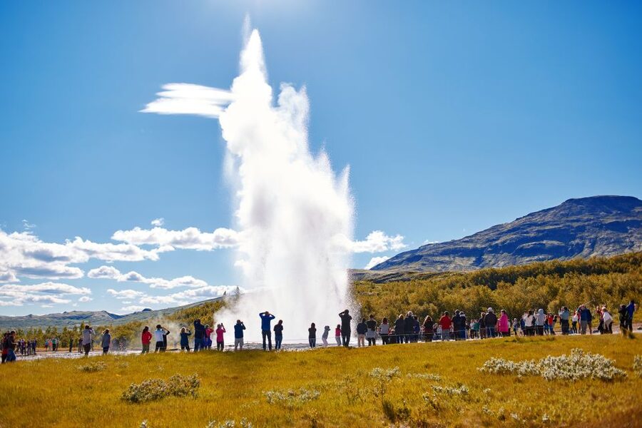 Reykjavik: Golden Circle Day Trip with Blue Lagoon Transfer - What to Pack for Iceland Weather and Long Walks