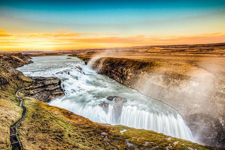 Reykjavik: Golden Circle Full-Day Tour with Kerid Crater - Why the Golden Circle Works as a Bus Day